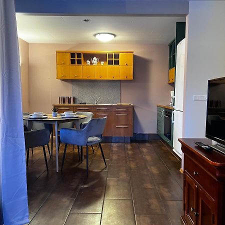 Akureyri Central Apartment Экстерьер фото