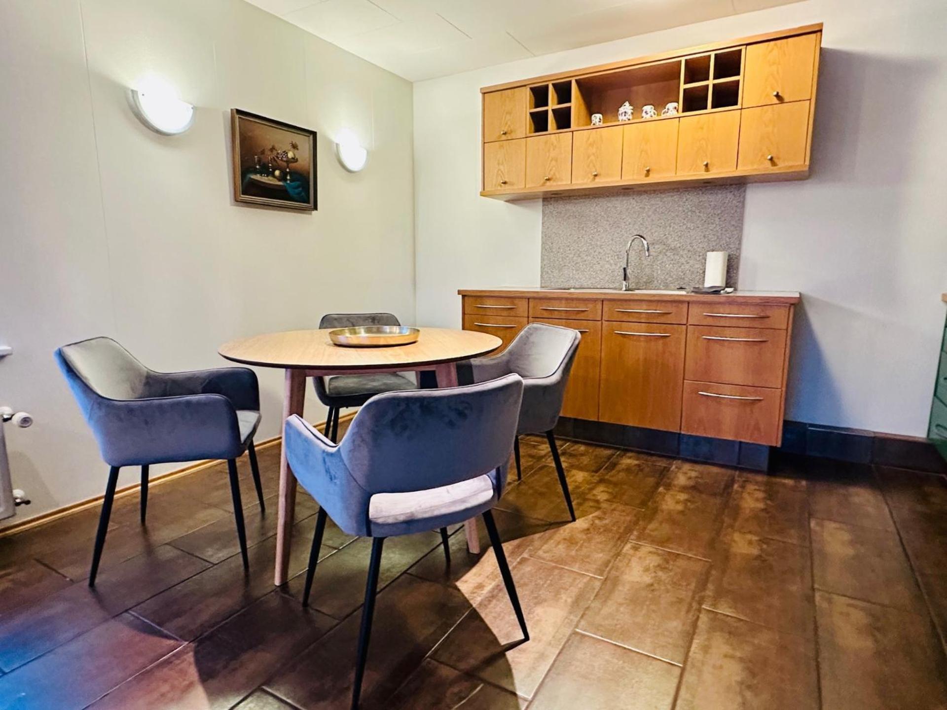 Akureyri Central Apartment Экстерьер фото