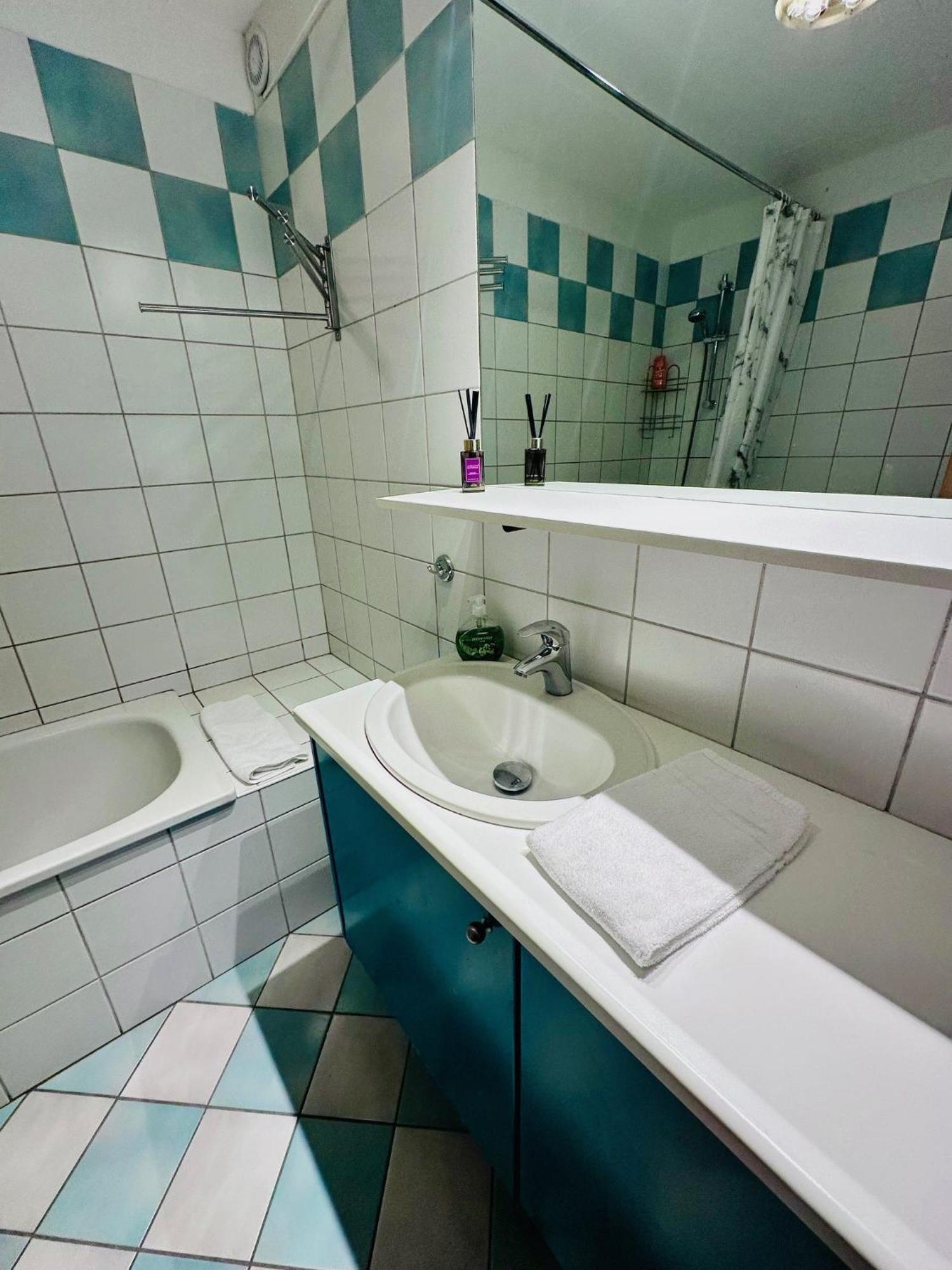 Akureyri Central Apartment Экстерьер фото